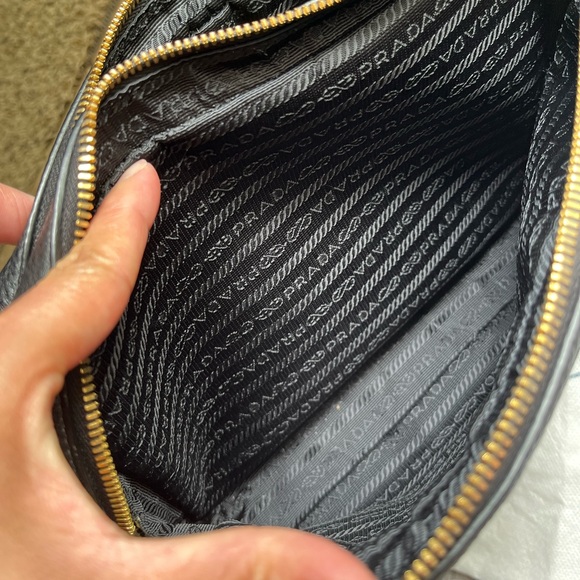 PRADA Bandoliera Crossbody bag - Picture 9 of 16